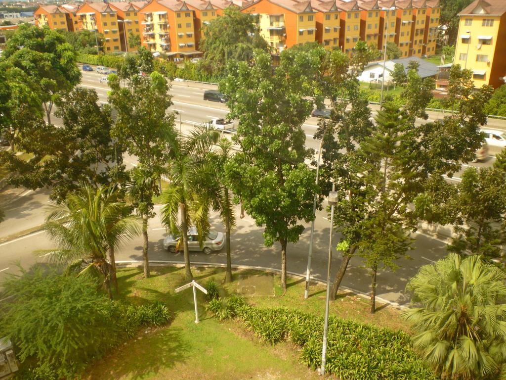 Hotel Sri Sutra - Bandar Sunway 3 Petaling Jaya Bagian luar foto