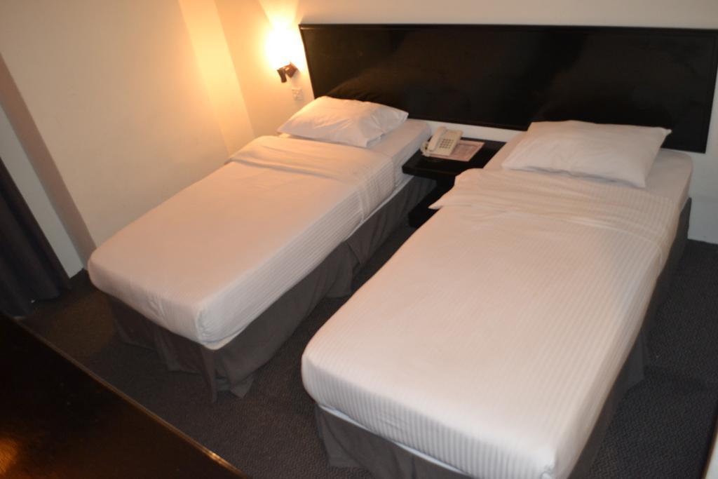 Hotel Sri Sutra - Bandar Sunway 3 Petaling Jaya Bagian luar foto