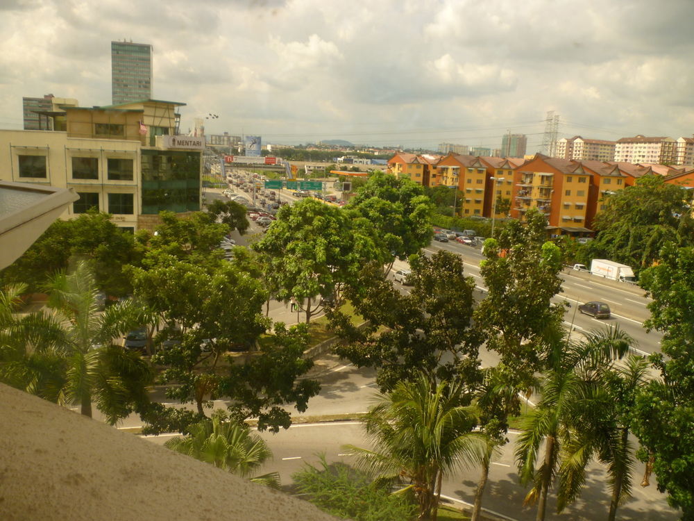 Hotel Sri Sutra - Bandar Sunway 3 Petaling Jaya Bagian luar foto