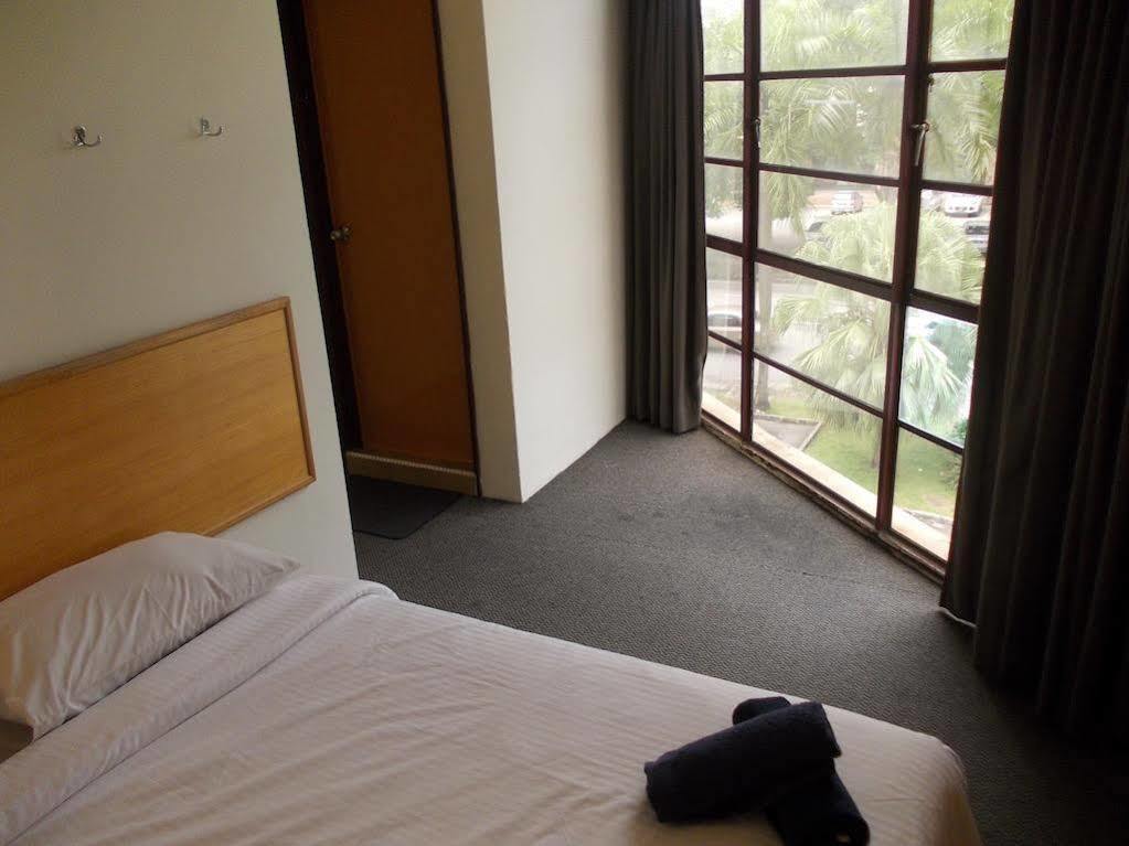 Hotel Sri Sutra - Bandar Sunway 3 Petaling Jaya Bagian luar foto