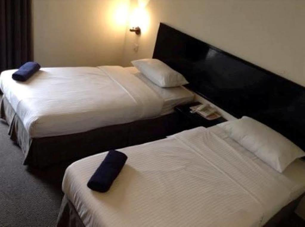 Hotel Sri Sutra - Bandar Sunway 3 Petaling Jaya Bagian luar foto